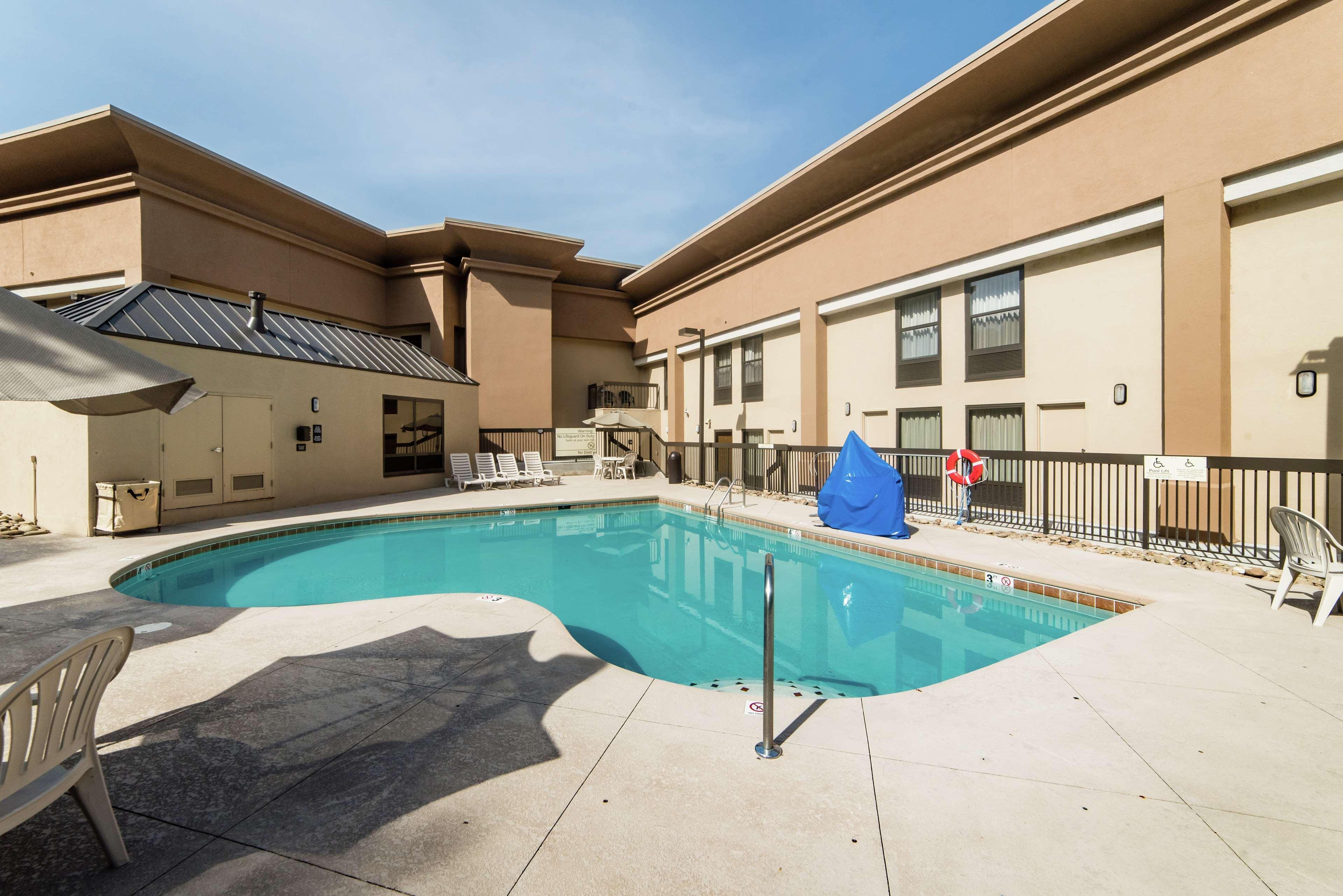 Hampton Caryville-i-75/cove Lake-state Park 3*