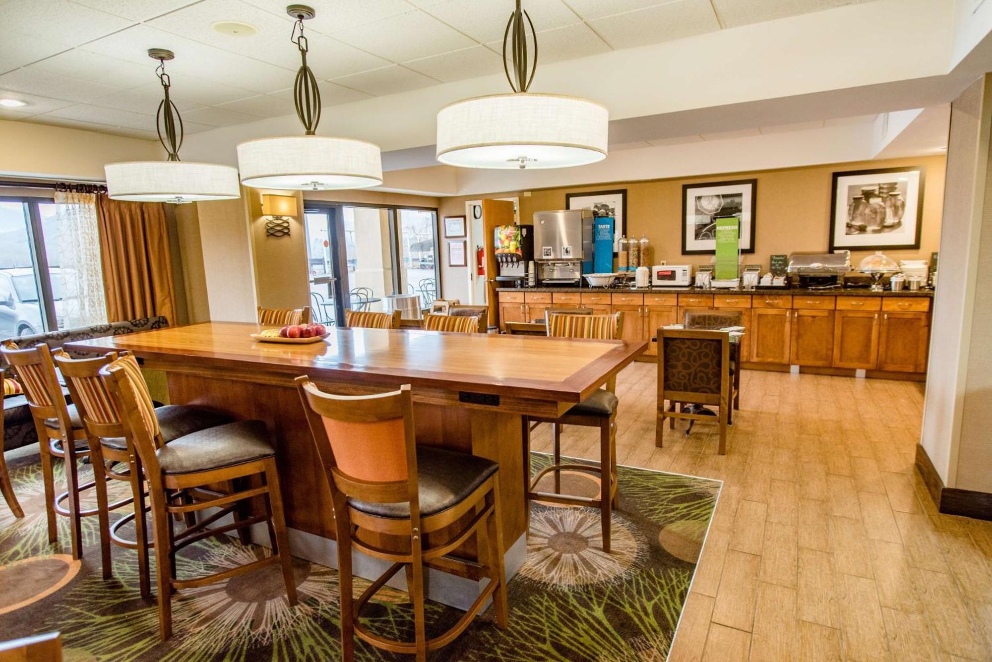 Hotel Hampton Caryville-i-75/cove Lake-state Park
