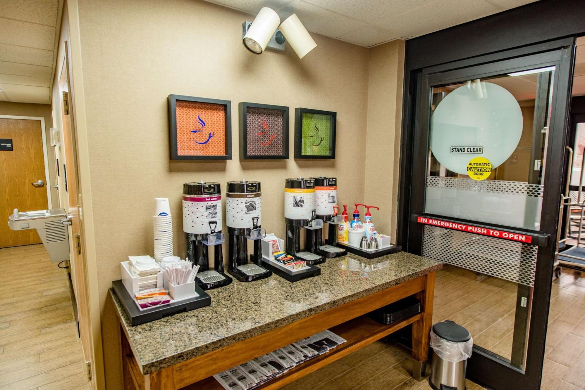 Hampton Caryville-i-75/cove Lake-state Park Hotel 3*